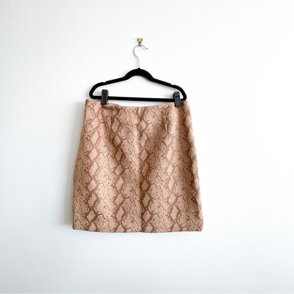 Lucy Paris Snakeskin Mini Skirt Side Zip Kilt Style Women's M Stretch Faux Suede - Picture 4 of 10